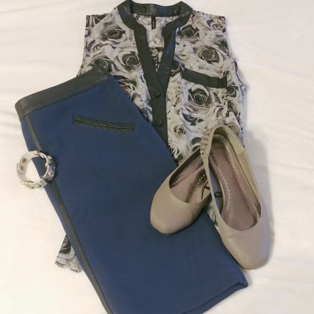 Worthington blue and black faux leather trim Pencil Skirt - size 4 petite